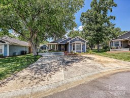 2915 Peachwood Court