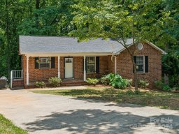 2602 Castle Hill Road