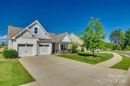 2727 Watergarden Street