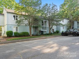 1904 Beechtree Court