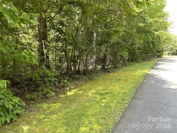 00 River Ridge Parkway