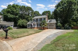 2732 Kilmarnock Court