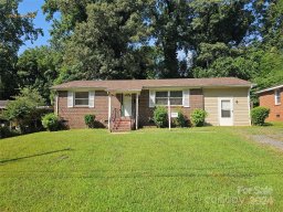 2633 Ravencroft Drive