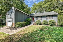 8225 Park Vista Circle