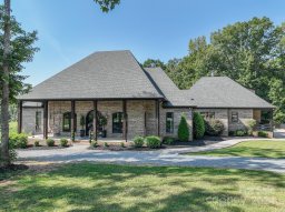 1022 Flat Rock Drive