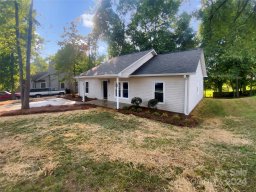 1210 Ridgewood Drive