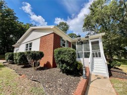 5667 E Hillsdale Drive