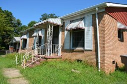 2318 Crestview Drive