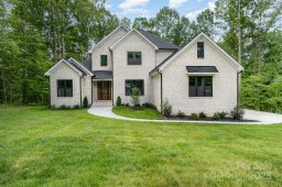 1025 Readsboro Drive