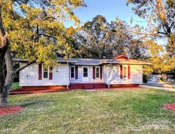 1700 Northwoods Drive