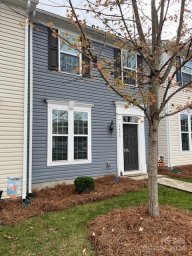 2436 Mariners Cove Lane