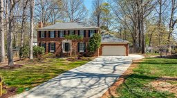 2605 Willowdale Lane