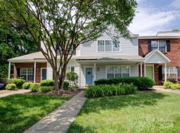 3208 Summercroft Lane