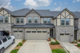 5831 Clan Maclaine Drive