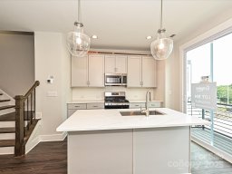 1312 Walter Taylor Way