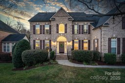 7309 Yellowhorn Trail