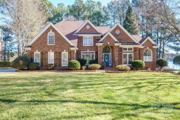 121 Stormy Pointe Lane