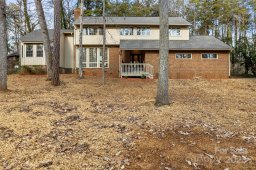 69 Honeysuckle Woods