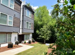 7020 Loso Commons Way