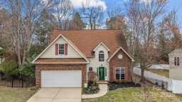 207 Pebble Creek Crossing