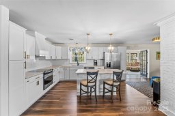 2052 10th Street Place