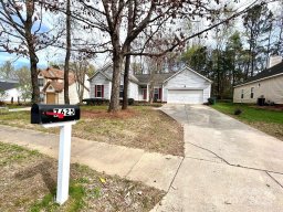 7625 Pence Pond Lane