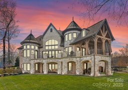 4004 Channel Point Lane