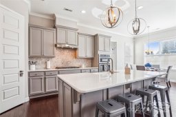 15402 Country Lake Drive