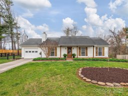 108 Sandpiper Court