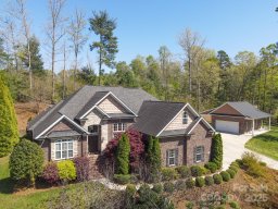 5016 Woodwinds Drive