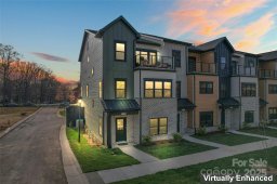 706 Falling Oak Alley