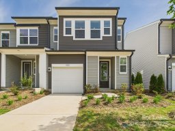 3022 Hutton Gardens Lane