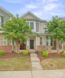 233 E Waterlynn Road