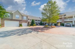 9047 Rosalyn Glen Road