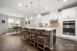 9530 Hightower Oak Street