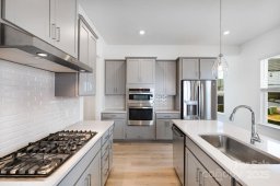 3127 Beacon Heights Road