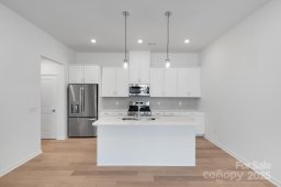 3123 Beacon Heights Road