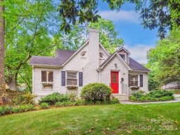 1219 Pinecrest Avenue