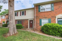 11018 Hunter Trail Lane