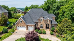 4431 1st Street Drive