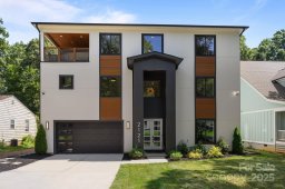 2121 Laburnum Avenue