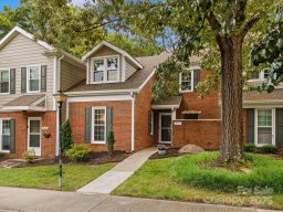 9473 Kings Falls Drive