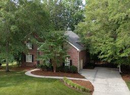 1587 Summit View Drive