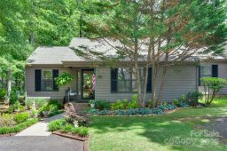 353 Tall Oaks Trail