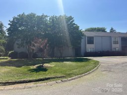 11123 Harrowfield Road