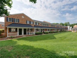 1344 Green Oaks Lane