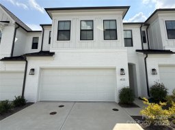 6032 Mariemont Circle