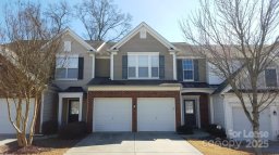 9043 Mcalwaine Preserve Avenue