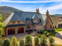 20 Snap Dragon Court