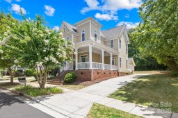 119 W Morehouse Avenue